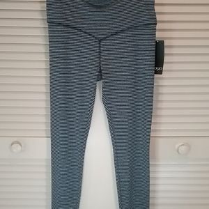 ⚪Yogo Athletic Navy & Gray Leggings